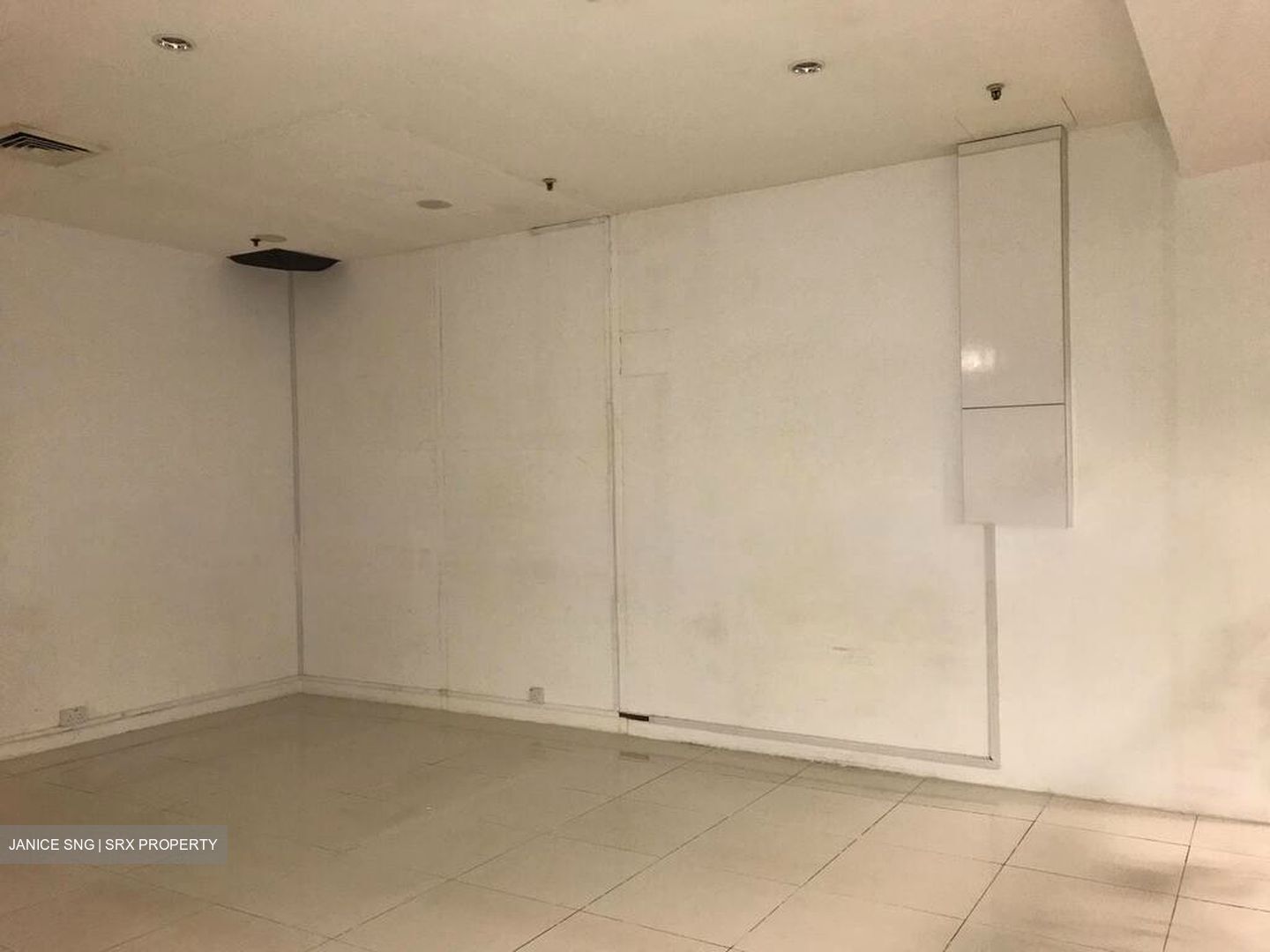 Concorde Shopping Centre (D3), Retail #597555551